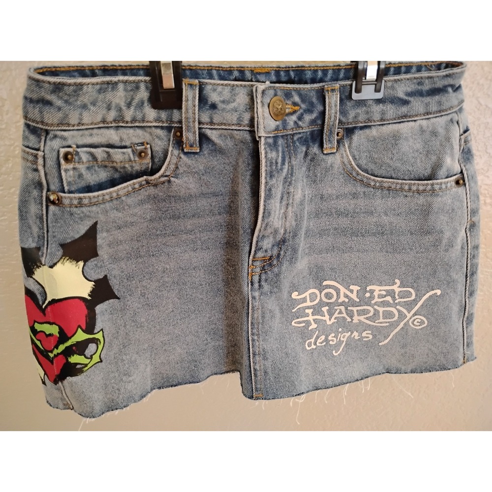Ed Hardy Denim Mini Skirt Light Wash Tattoo Graphic Raw Hem Y2K grunge skater